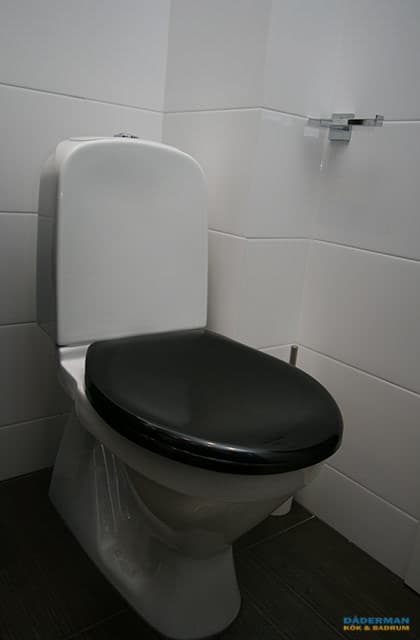 Badrum med träliknande kakel