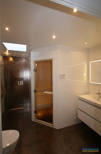 Badrum med unik bastu