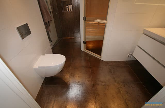 Badrum med unik bastu