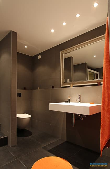 Badkar med fristående badkar