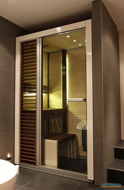 Badrum med fristående badkar