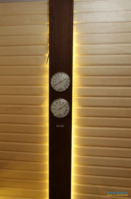 Badrum med fristående badkar