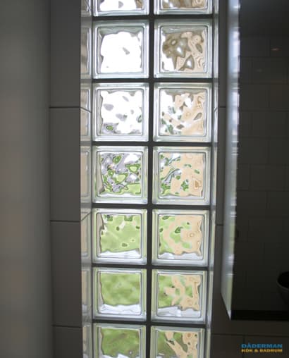 Badrum med glasblock