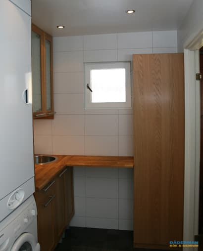 Badrum med tvättstuga