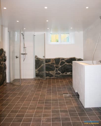 Badrum med natursten