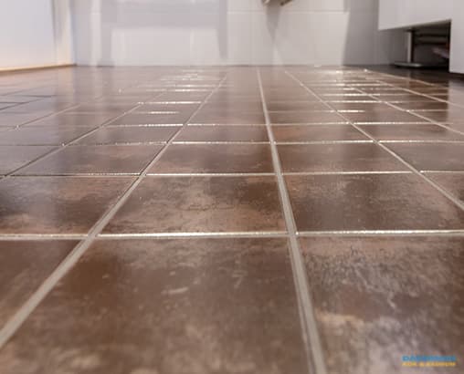 Badrum med snedtak och bastu