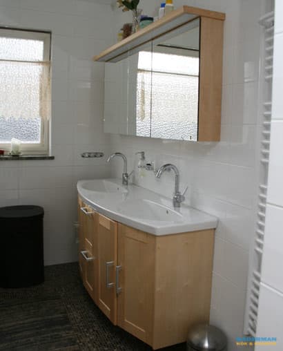 Jacuzzi med brun mosaik