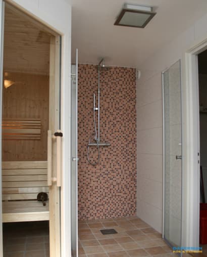 Källarbadrum med bastu