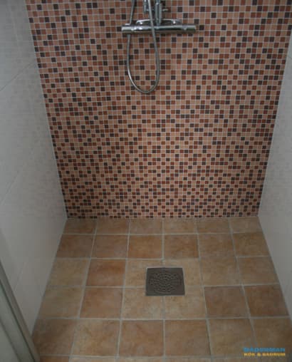 Källarbadrum med bastu