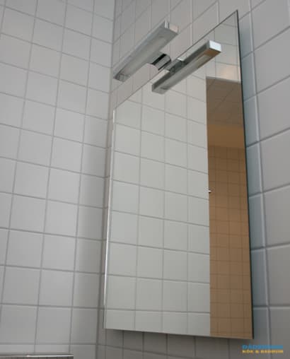 Litet badrum med exklusiva detaljer