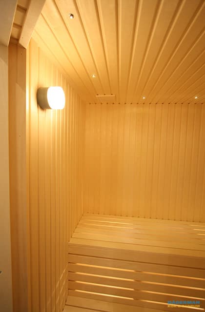 Lyxigt badrum med spakänsla