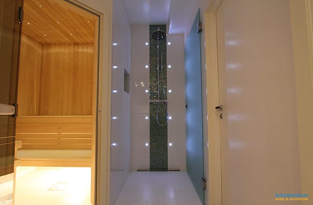 Lyxigt badrum med spakänsla