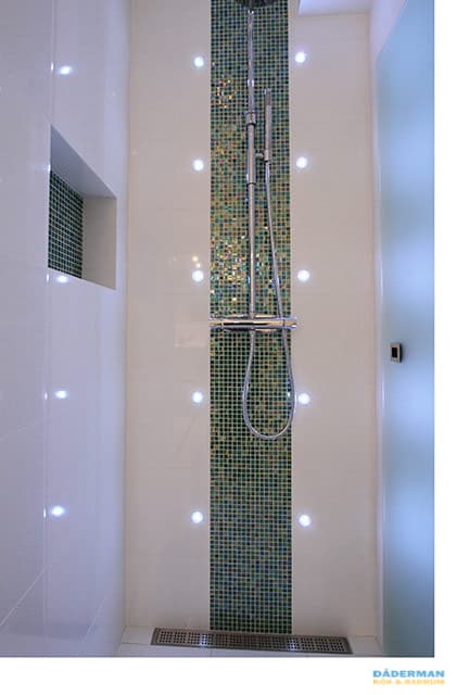 Lyxigt badrum med spakänsla