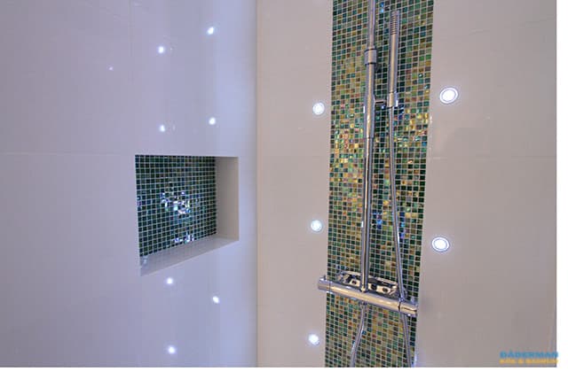 Lyxigt badrum med spakänsla