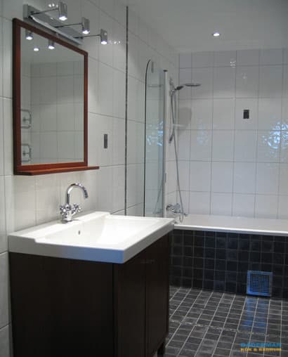 Modernt badrum med retro inslag