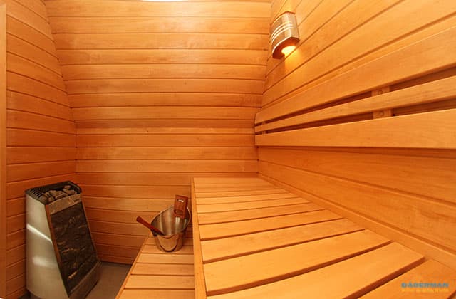 Badrum med exklusiv bastu