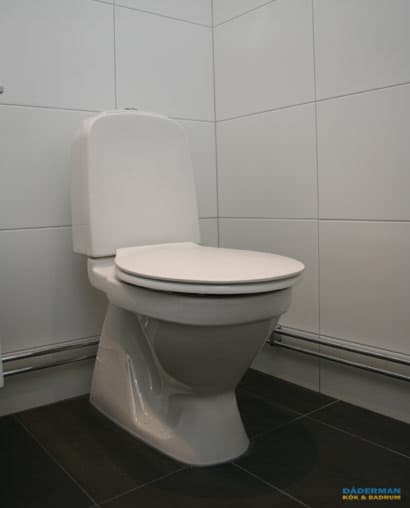 Badrum med dubbeldusch